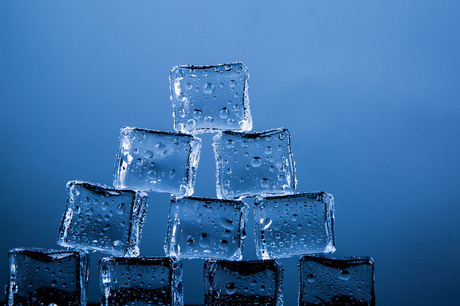 пищевой лед кубик