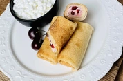 блинчики с творогом и вишней
