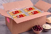 коробка блинов с творогом и вишней